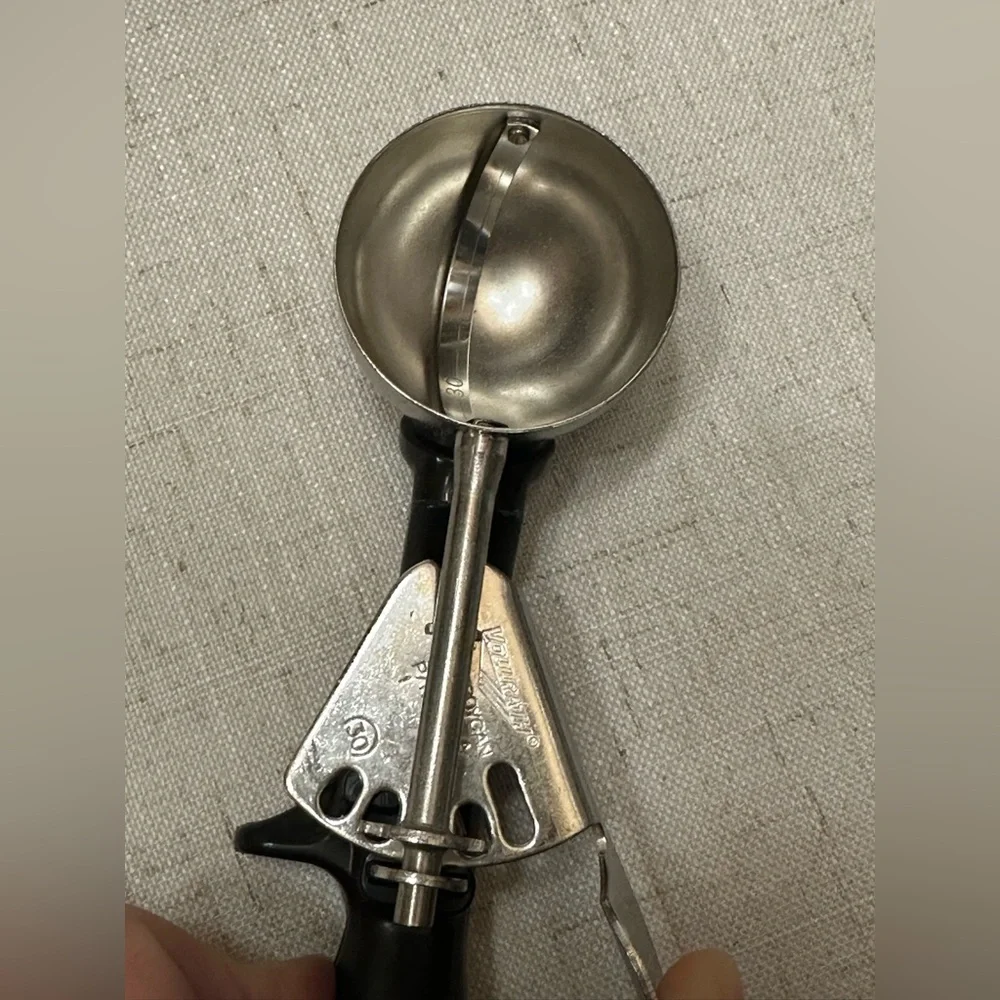 Premium Silver Ice Cream Scoop with Black Handle - Picture 4 of 8